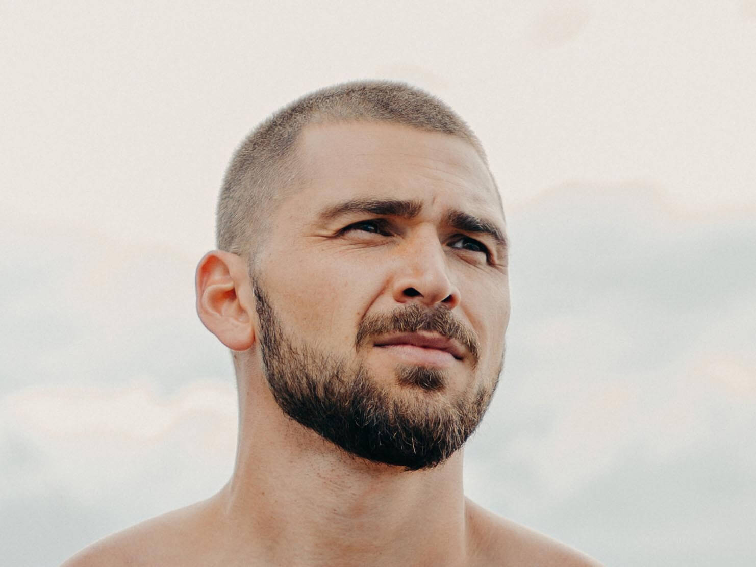 Barbe et visage carré : conseils pour un style harmonieux Barbe et visage carré : conseils pour un style harmonieux